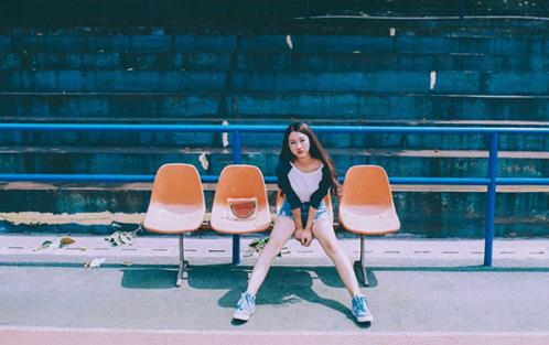 适合书签上的字简短