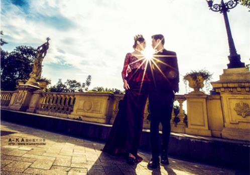 形容想放手又舍不得的