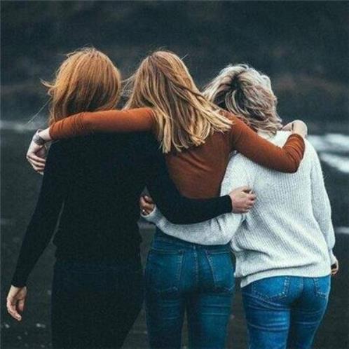 关于描写为爱伤心的句子