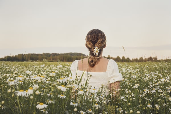 别因为寂寞而去相爱的心情说说 一个人孤独也要熬过去心情说说
