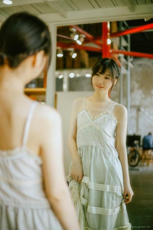 鲍毓明朋友圈发文朋友圈说说心情