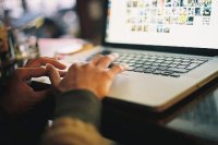 ​发朋友圈吸引人句子 说说心情优美句子