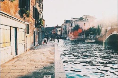 超暖心友情的说说短语