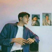 ​八字喜火最吉利的字男孩、用手戳穿他的鼻孔