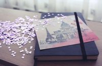 ​伤感说说心情短语（被好友欺骗的伤感心情说说）