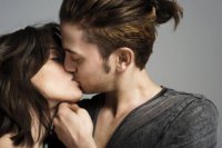 ​适合天气冷发的朋友圈[20句] (下雨冷的说说心情短语)