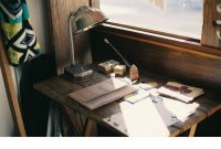 ​在崩溃[24条] (崩溃绝望句子说说心情)