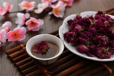 喝玫瑰花茶的心情美句 玫瑰花的优美句子