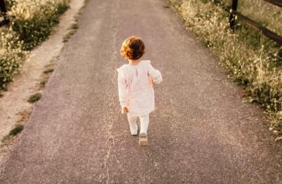 江姓女孩有诗意的名字