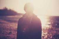 ​关于异地恋的爱情故事（最浪漫的爱情说说心情短语）