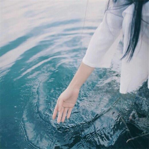 坚强而又心酸的句子