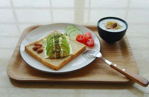 感慨人生经典句子(适合各种心情的句子)