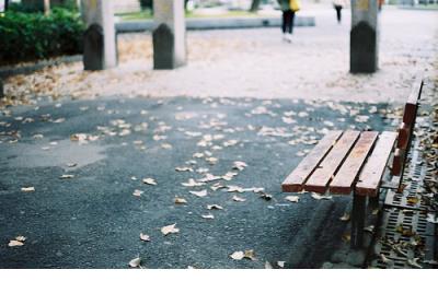 描写人物内心矛盾的句子