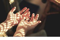 ​异地恋感动到哭的惊喜[24句] (异地恋情话最暖心500字)