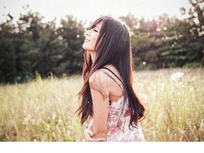 描写内心感动的句子