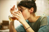 ​男女通用有诗意吃鸡网名大全 强颜欢笑。