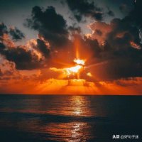 ​心情不好烦躁个性签名 ，越看越揪心，总有一句戳中你的泪点！