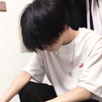 ​好听的歌词网名_厮守一季斑驳