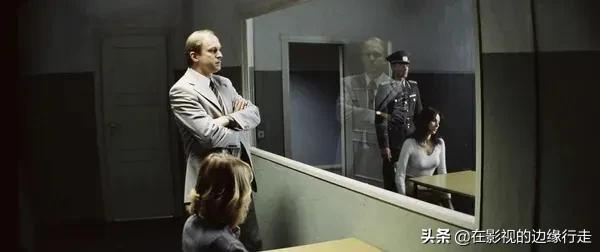 窃听风暴的主要内容（看名字像是犯罪悬疑大片）(19)