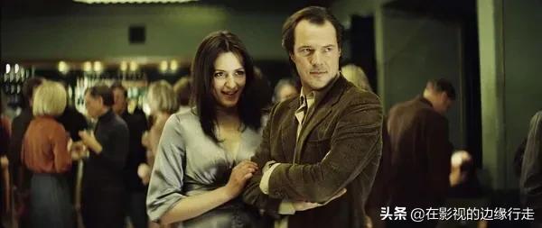 窃听风暴的主要内容（看名字像是犯罪悬疑大片）(5)