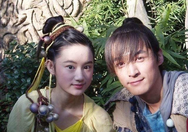 秦海璐背景资料（她们的名字今晚开播）(18)