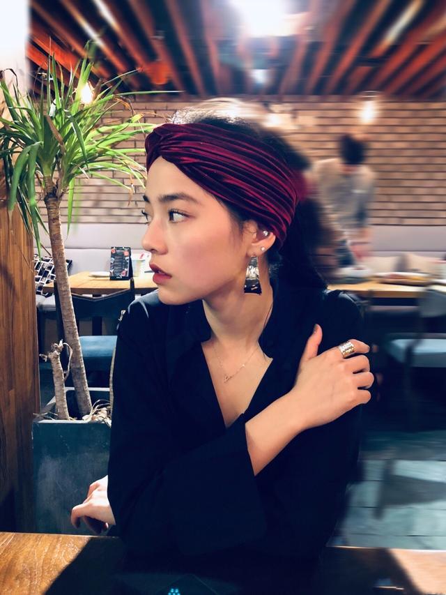 秦海璐背景资料（她们的名字今晚开播）(15)