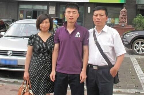 牺牲的歼15飞行员叫什么名字（歼-15飞行员为父亲圆梦）(4)