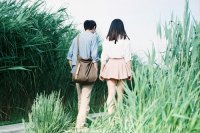 ​晚上看月亮的心情说说拍月亮发朋友圈的文案(41句)