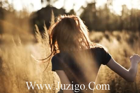 关于熬夜追剧的说说 追剧搞笑说说心情短语(40句)