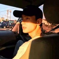 ​很无奈心酸的网名_今晚约吗