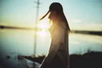 ​独自一人瞎逛发朋友圈的句子一个人逛街的心情说说