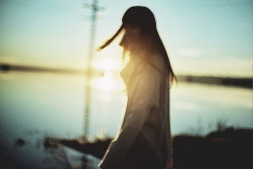 独自一人瞎逛发朋友圈的句子 一个人逛街的心情说说