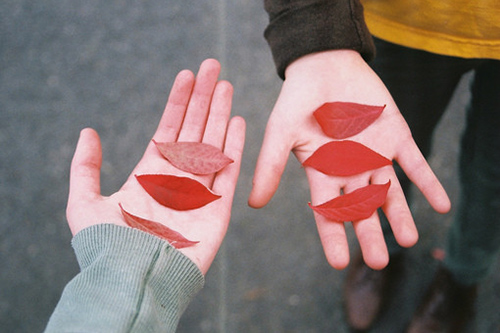 唱歌放松一下心情说说 累了放松一下的心情说说(16句)