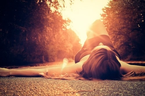 自己在家插花后的美丽心情说说