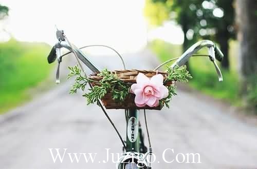 春天下雨的心情说说朋友圈 春天下雨的心情说说(15句)