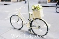 ​2023朋友圈心情不好想发泄的句子：有些时候，除了坚强，别无选择