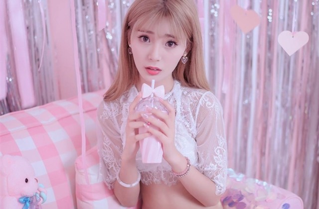 非主流唯美女生网名大全(精选259个)