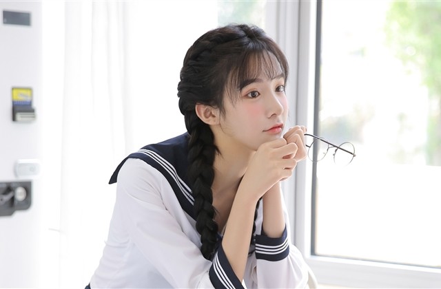 霸道的两字女生网名带符号(精选85个)