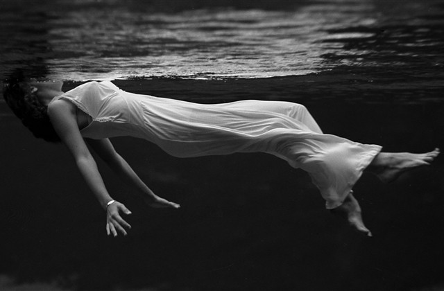 唯美有气质纯文字的女生微信名字(精选282个)