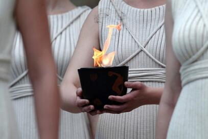 女孩带火字旁时尚名字大全