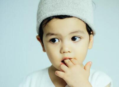 è±è¯­åå­å¤§å¨è¿èå¤é½è¯´å¥½å¬