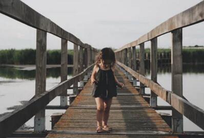 å§å§å¥³å©ååæ´æ°æå¯æ100å