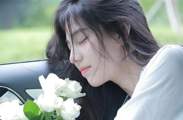 特别伤心难过的网名