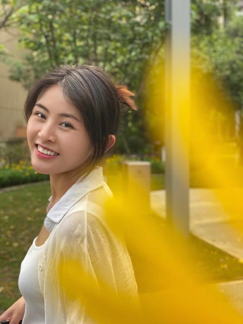 笑着面对生活的图片 笑着面对生活的图片带字