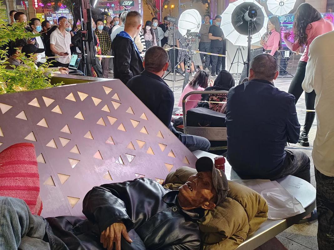 现实生活中图片大全 现实生活图片大全带字图