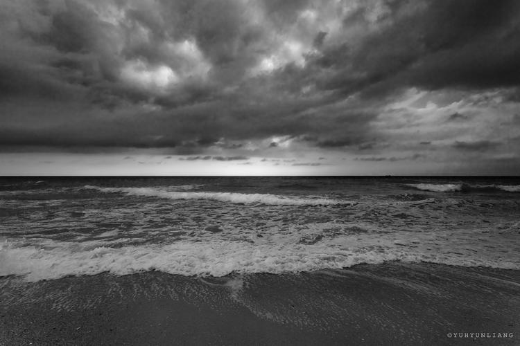 生活惨淡的图片 生活惨淡的图片带字