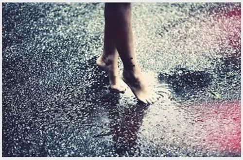 莫名烦躁的朋友圈短句 简短伤感的一句话心情句子