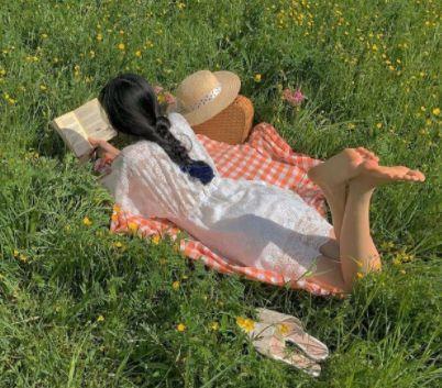 2025年有关形容心情伤感的句子26条