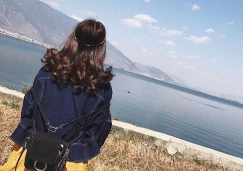 关于暗恋的伤感句子说说心情