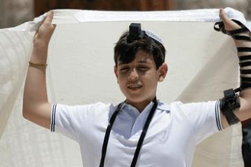 男孩姓李有气质有寓意